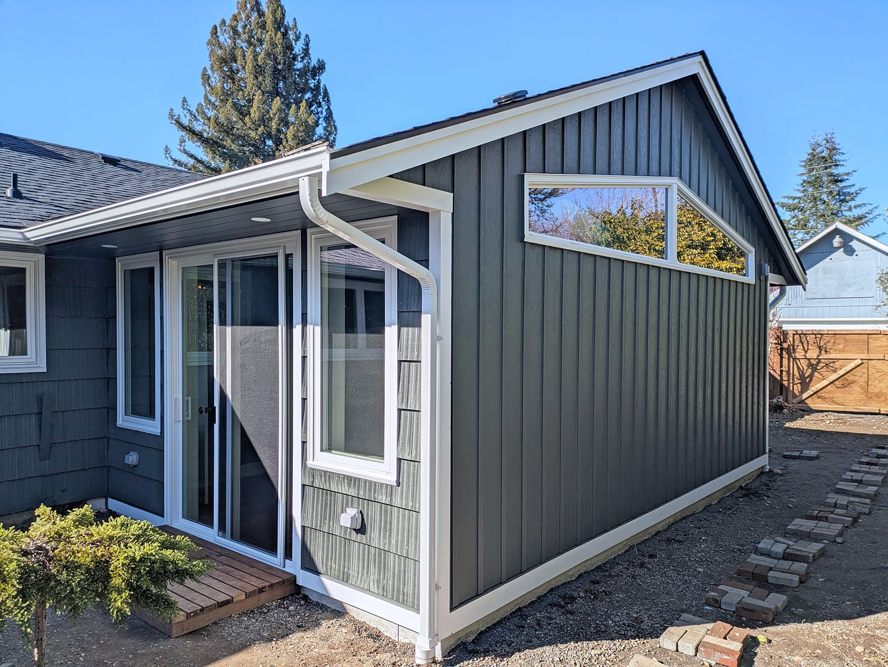 Addition exterior