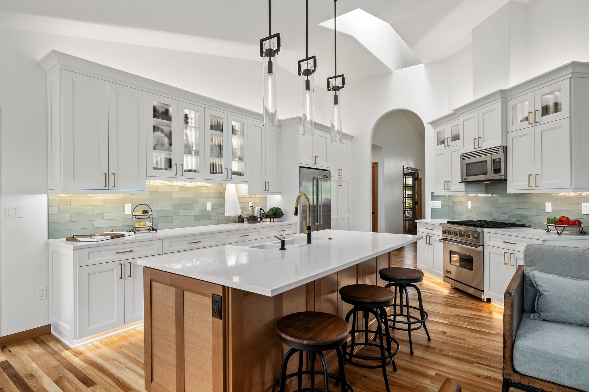 Kitchen Remodel, pendant lighting, quartz, cabinetry