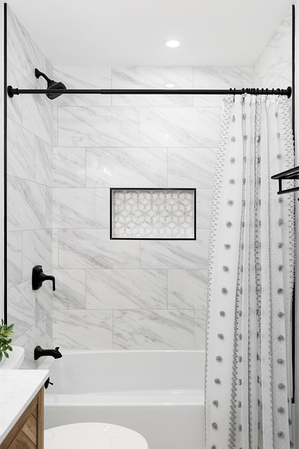 BillingsTileStudioCustomShowerTubComboBlackWhite Billings Tile Studio, Custom Tub Shower Tile, Tile Niche, Black White, Veining