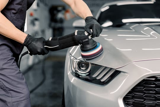Car,Detailing,And,Polishing,Concept.,Hands,Of,Professional,Car,Service Auto Detailer, Mobile Auto Detailing, Wax, Wash, Buffer, Buffing, Sports Car, Auto Detail, Fort Collins, Loveland, Longmont